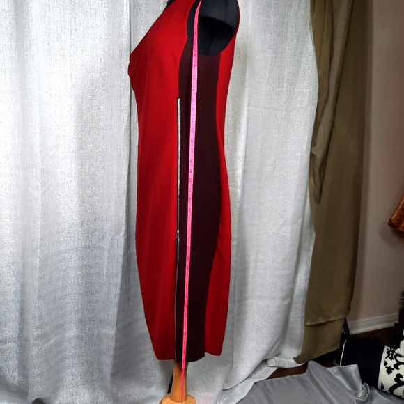 NWOT NEW YORK AND COMPANY ONE SHOULDER DRESS SIZE M ZIPPER SPLIT - Picture 2 of 11